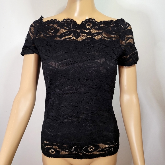 Floral Black short sleeved Top GAGAOPT -  Size M - Picture 2 of 7